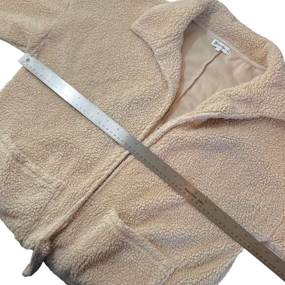 Peloton Women’s Sherpa Jacket - Picture 7 of 10